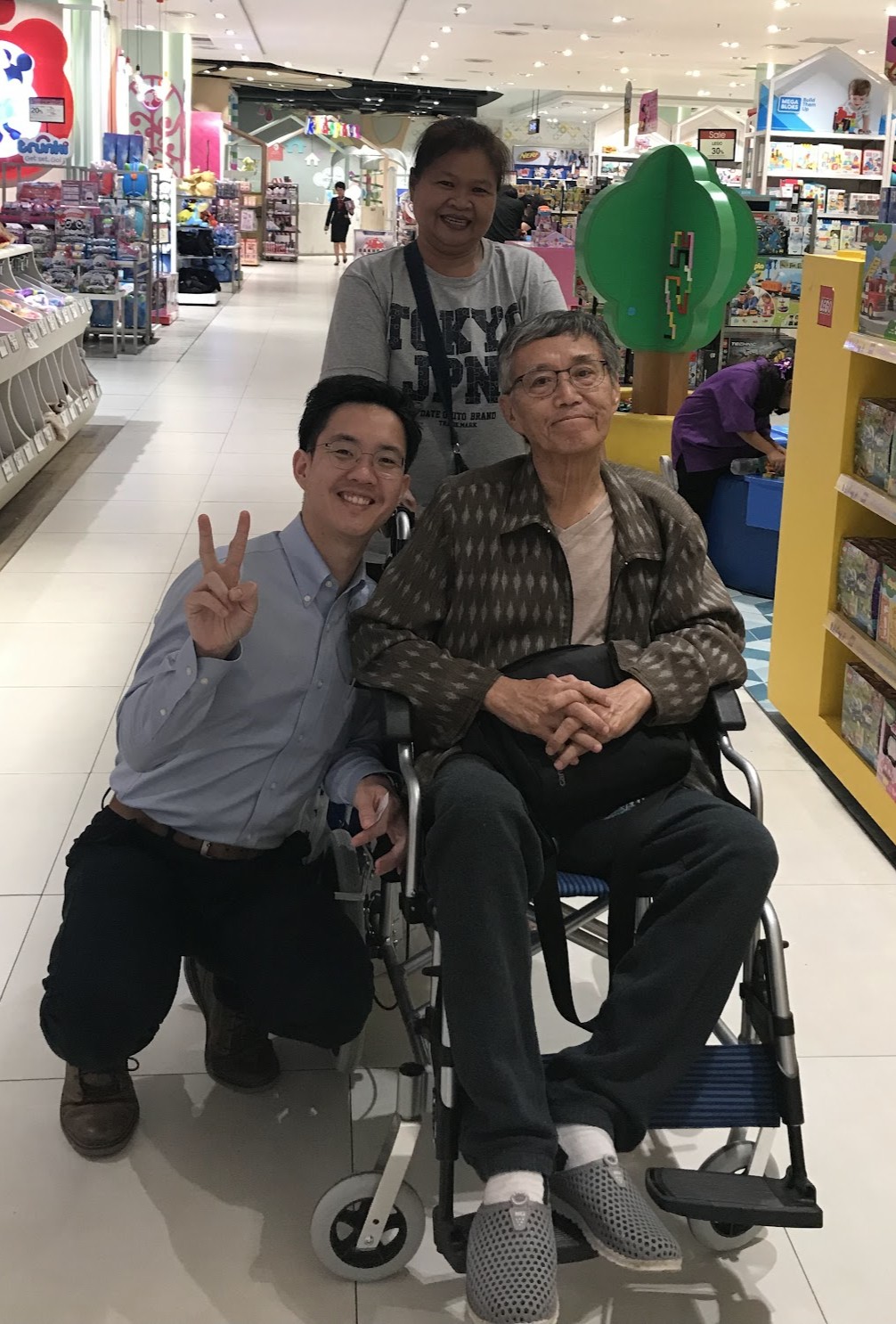 คุณอาร์ม ผู้ก่อตั้ง Irene กับคุณพ่อ